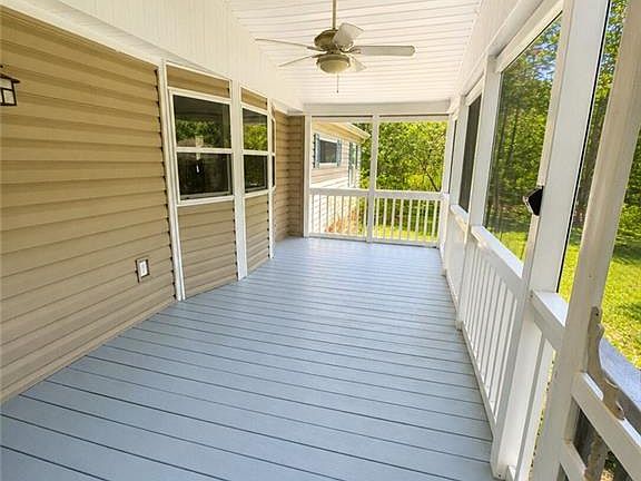 3rd image of 155 Trinity Dr