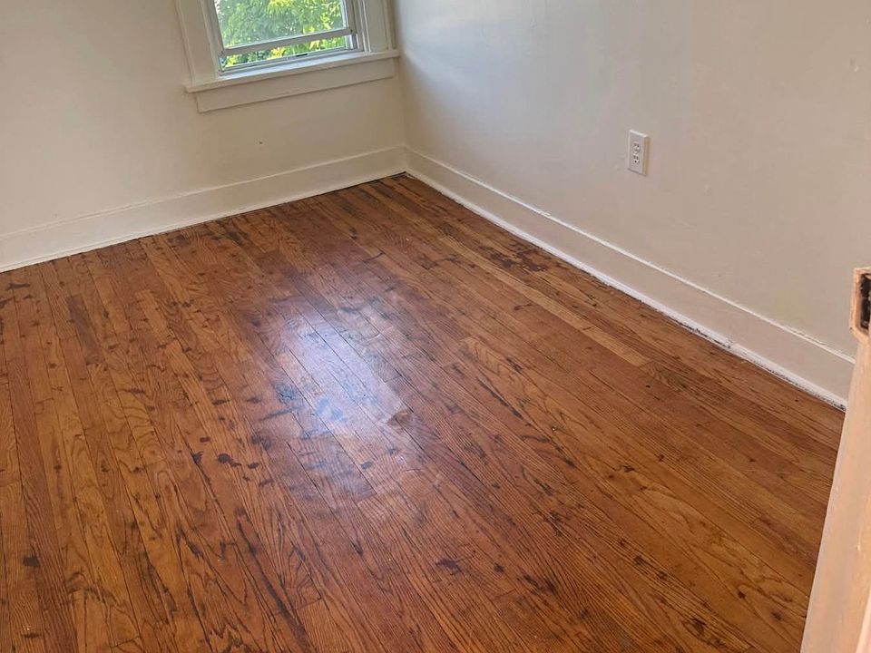1st image of 116 3rd St APT 2