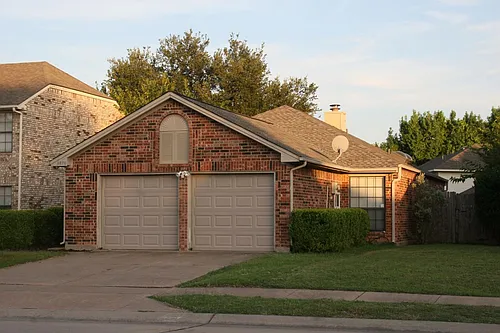 3878 Dalston Ln Photo 1