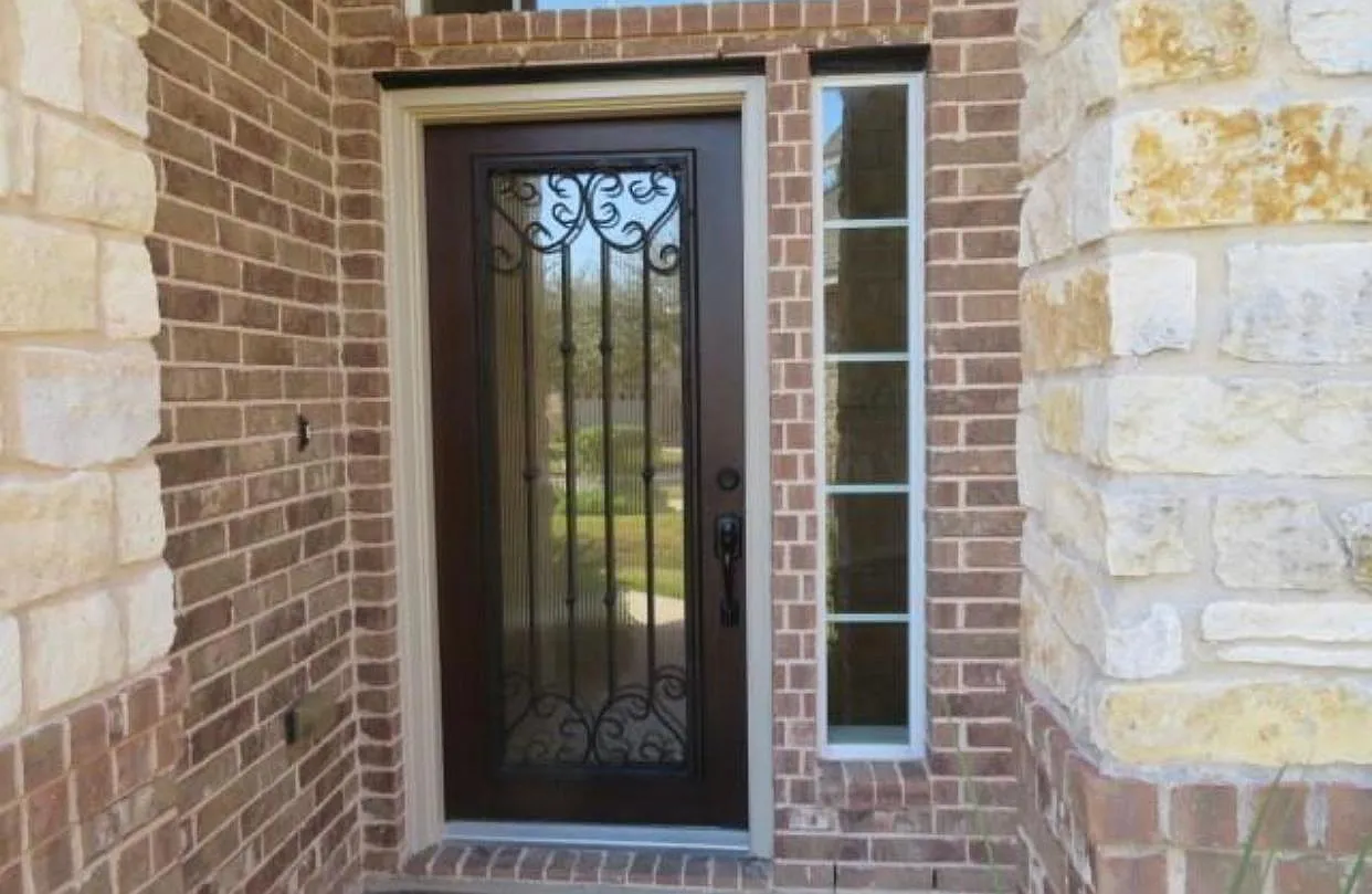 1605 S Primavera Dr — Photo 3