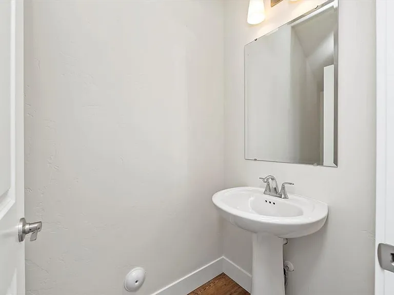 Ascent Townhomes — Photo 24