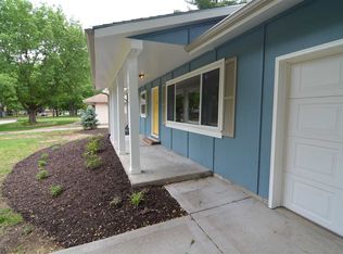 1317 Nichols St, Manhattan, KS 66503