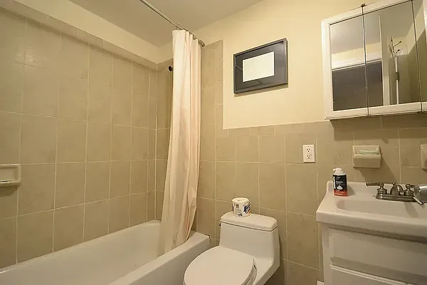 Rented by Hagstrom Management Inc | media 9