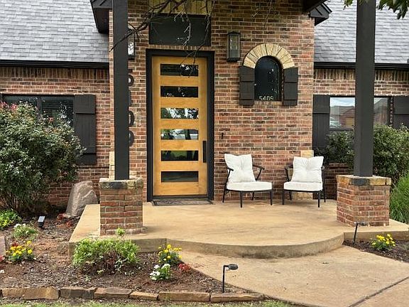 5th image of 5409 NE 53rd St