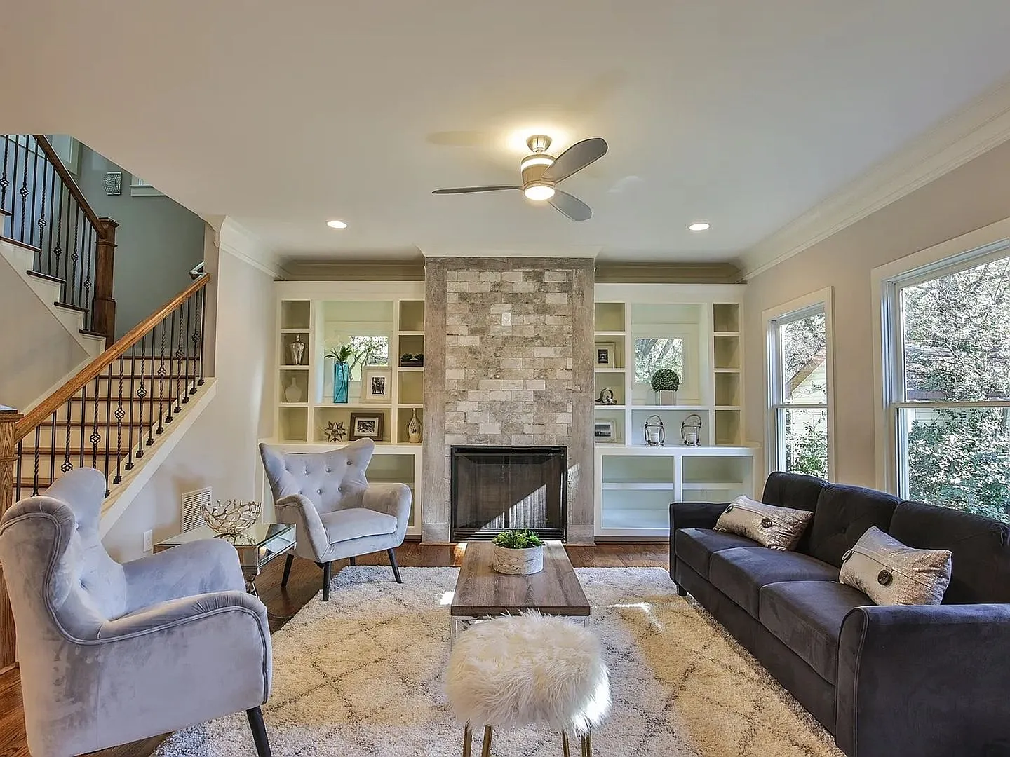 Luxurious 4 Bedroom Single Family Home Minutes from Midtown! — Photo 2