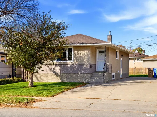 1008 7th Avenue N, Regina, SK S4R 0H1
