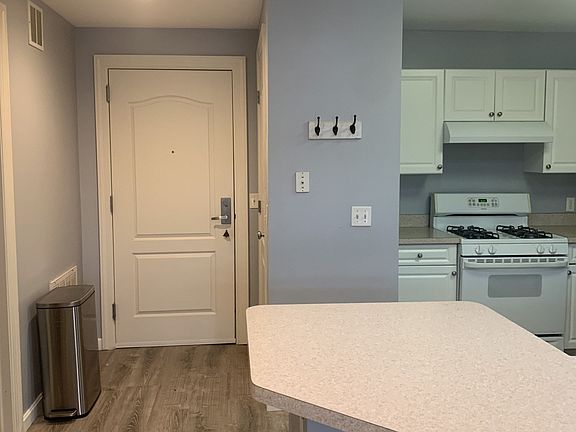 4th image of 614 Pond St Unit 1214