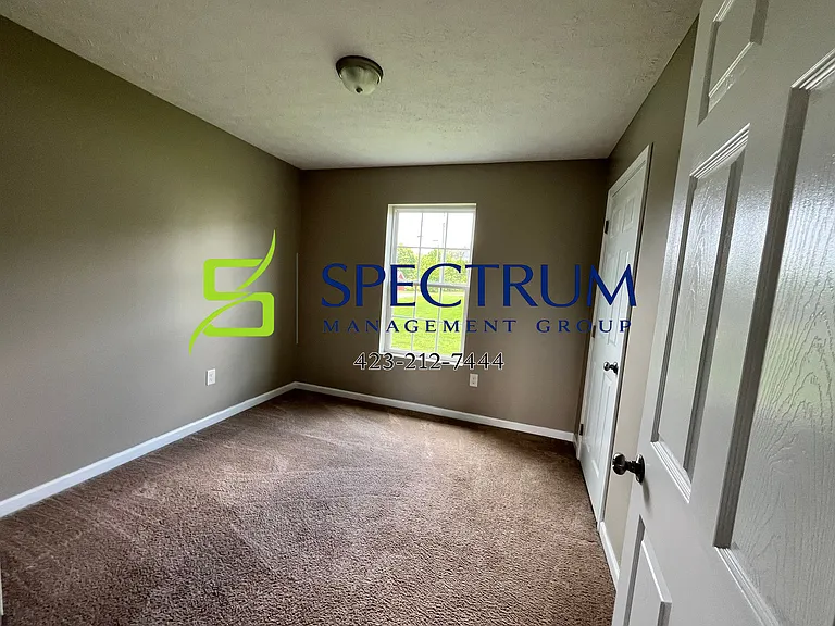 2054 Jonathon Dr — Photo 18