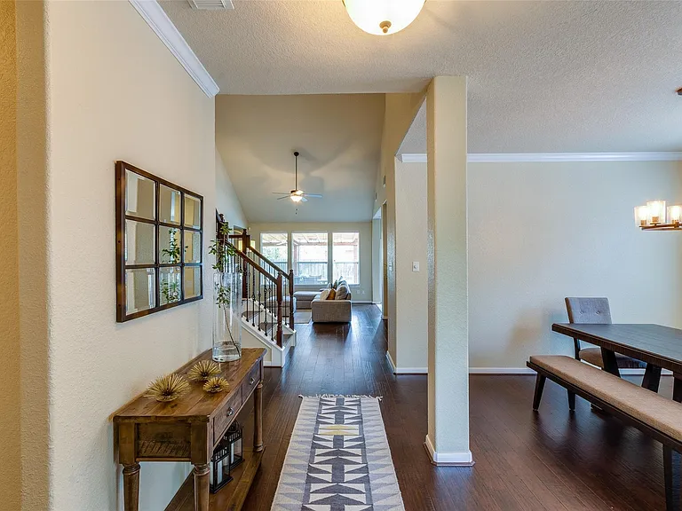 10 Caelin Ct — Photo 3