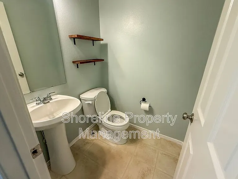 3420 N Oakstone Ave — Photo 36