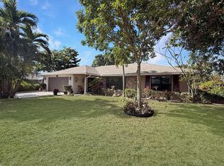 541 Azure Ave, Wellington, FL 33414