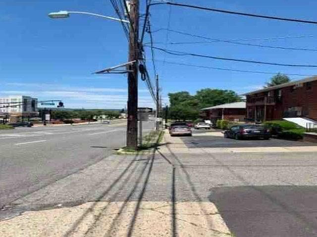 2nd image of 202A Terhune Ave