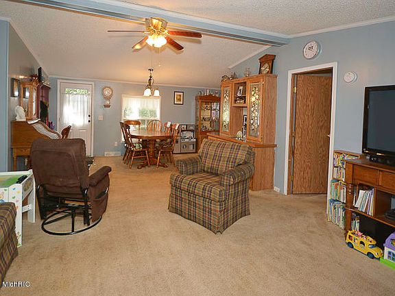 4th image of 4847 104th Ave