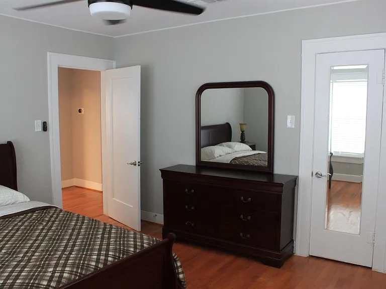 4720 Crawford St #2 — Photo 15