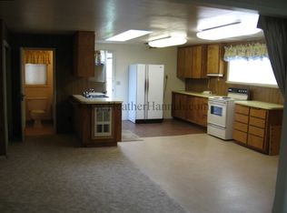 78 D St, Creswell, OR 97426