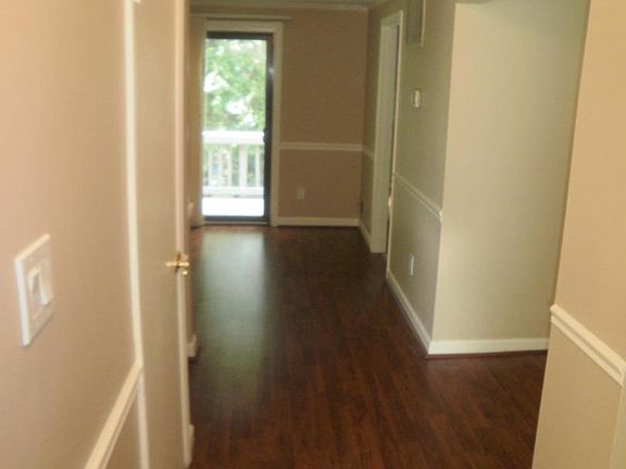 4th image of 19435 Battleridge Way
