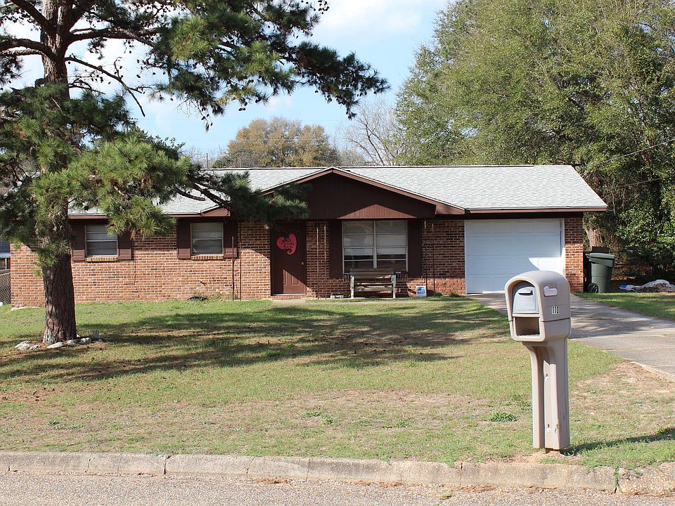 1st image of 110 Sanford Pl