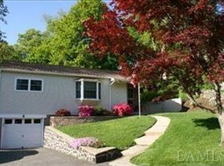 4 High Rd, Montrose, NY 10548