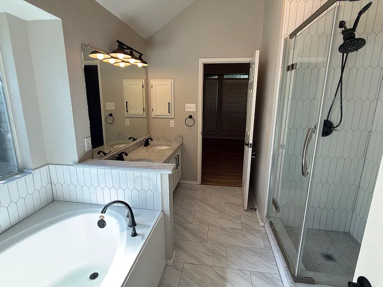 12100 Biloxi Dr — Photo 4