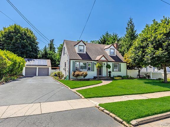 2nd image of 22 Maple Drive