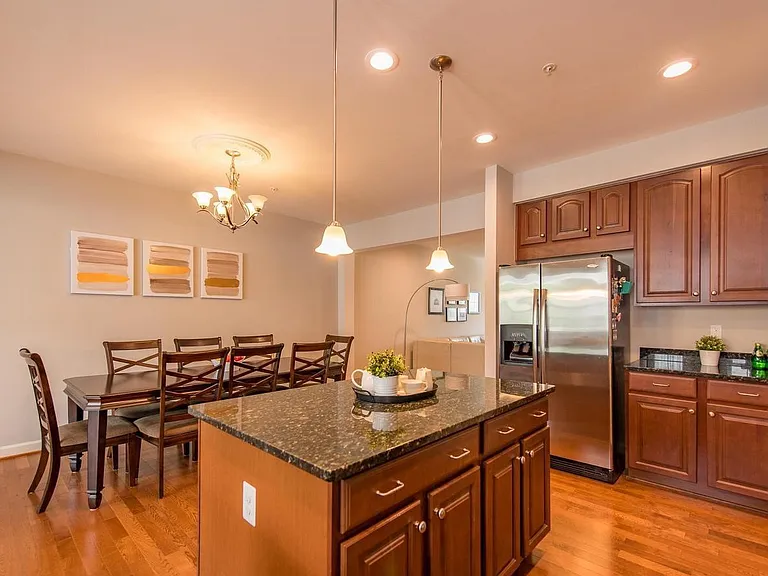 10515 Old Ellicott Cir — Photo 18