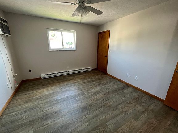 4th image of 611 Center Ave #5