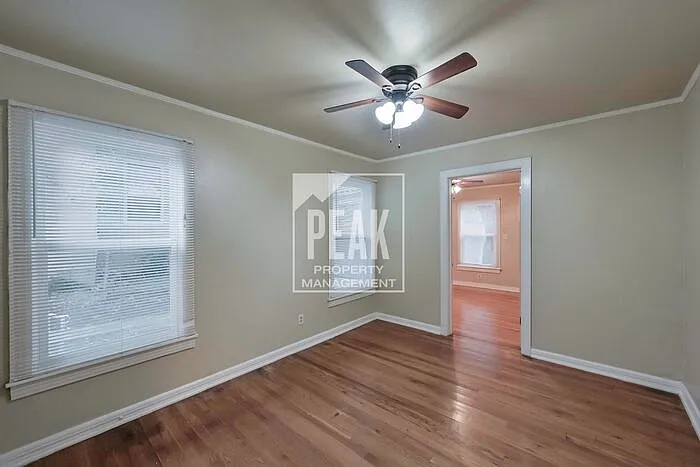 4437 Donnelly Ave — Photo 16
