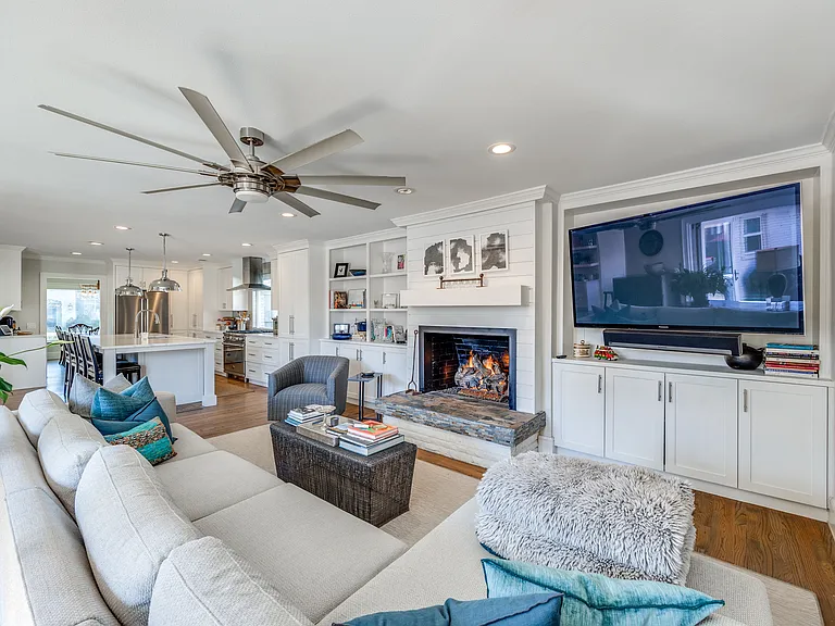 6441 Park Ln — Photo 8