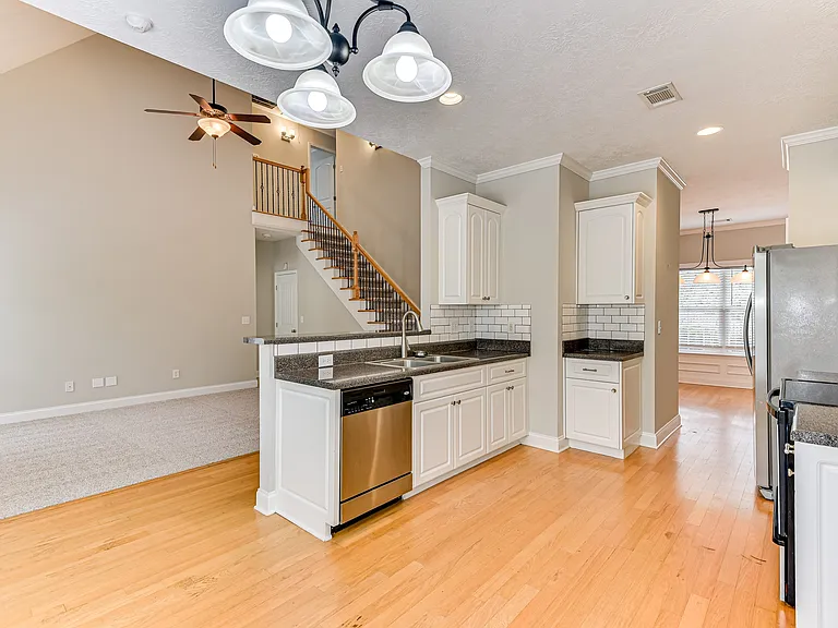 4116 Chastain Dr — Photo 12