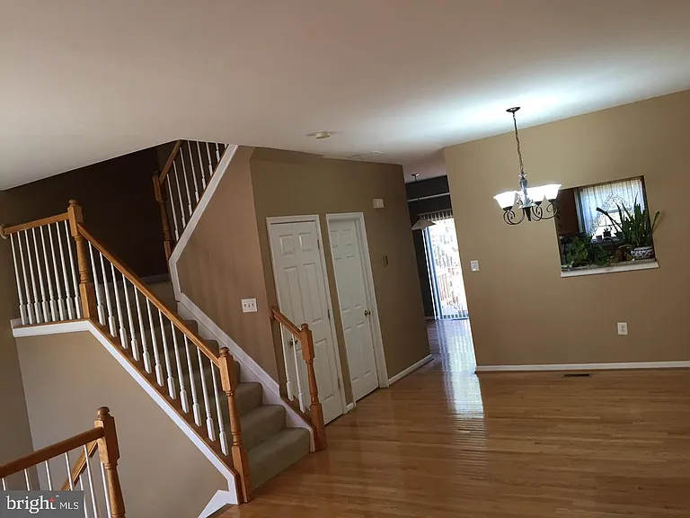 2503 Clover Field Cir — Photo 2