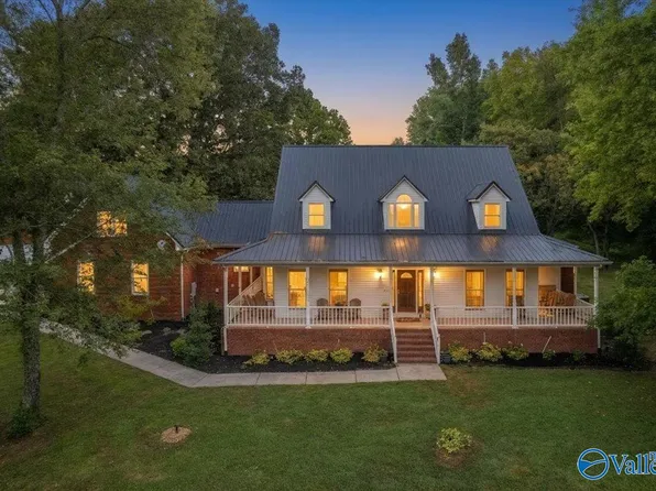 395 Billy D Harbin Rd, New Market, AL 35761