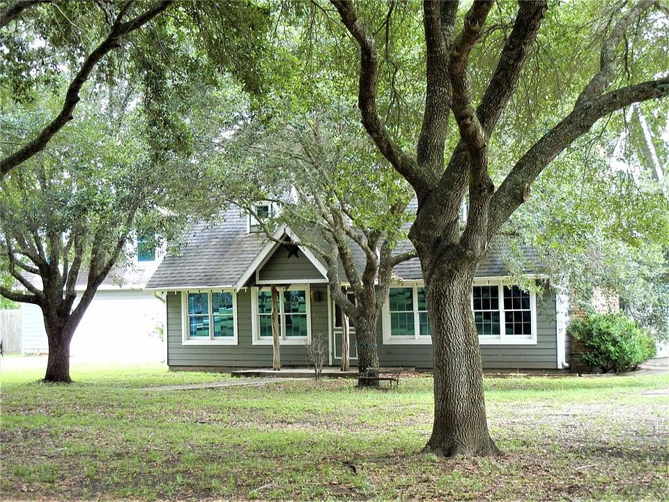 1st image of 122 Serrato Ln
