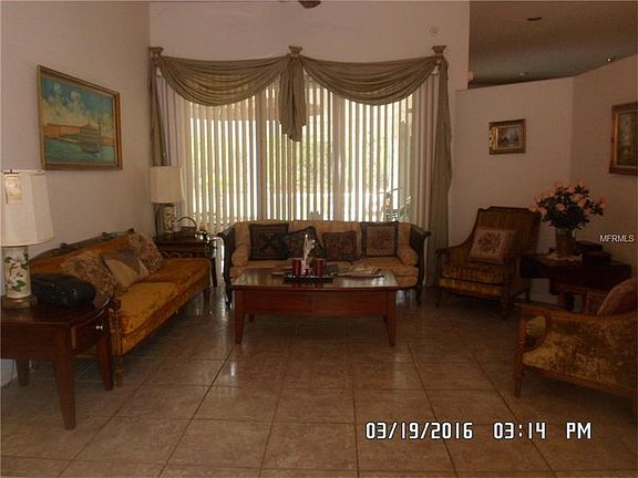 4th image of 20350 Northcliff St