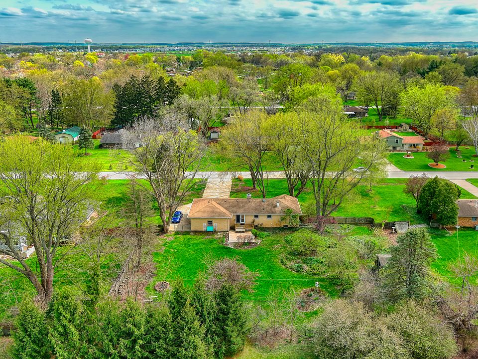 37 N Cypress Dr, Bristol, IL 60512 Zillow