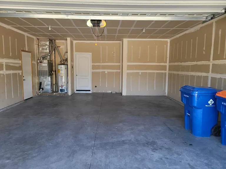 10463 Henrys Lake Dr — Photo 18