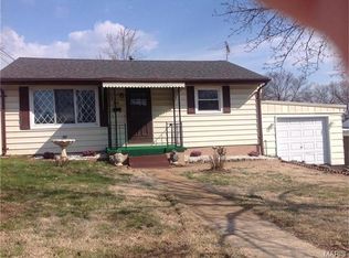 218 Clarke St, De Soto, MO 63020