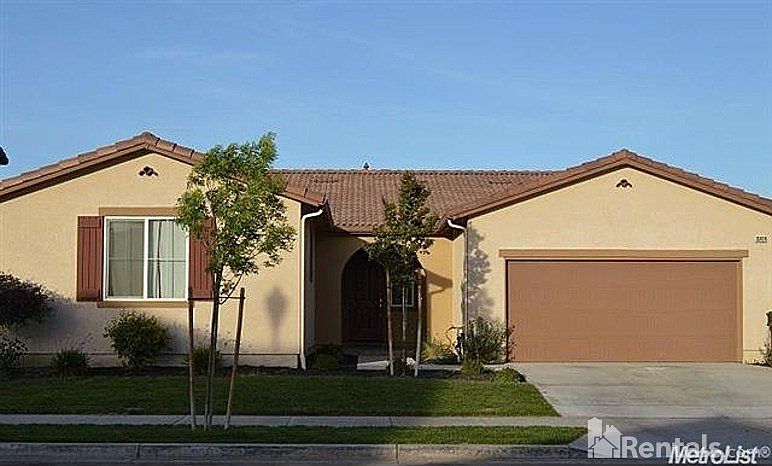 1st image of 15924 Crescent Park Cir