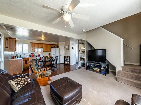 3rd image of 2241 N Orchard Way