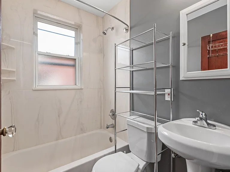 2736 Hampton Ave #2738 — Photo 7