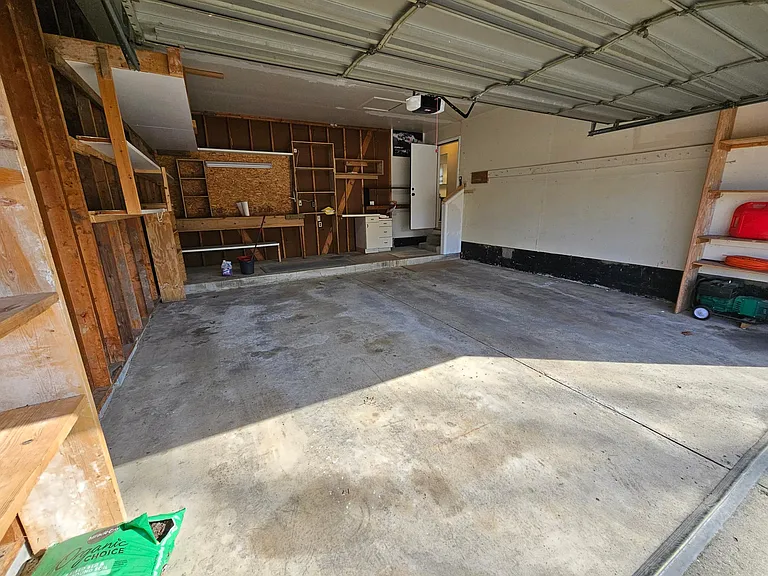 23434 Haynes St — Photo 28