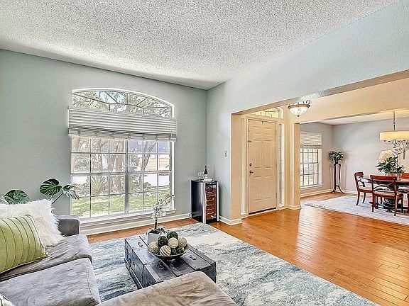 3rd image of 13301 Amasia Dr
