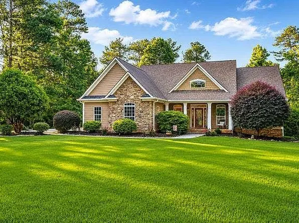 8179 Pineview Ct, Villa Rica, GA 30180