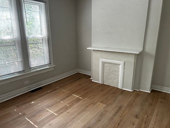 4th image of 182 S 20th St