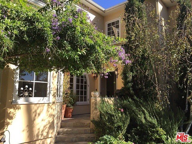 1st image of 868 S Bundy Dr