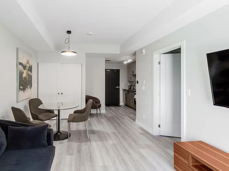 92 Hinton Ave N #618 — Photo 16