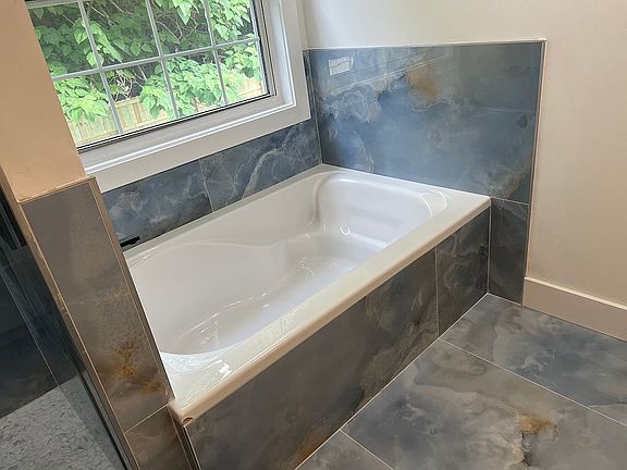 4th image of 5259 Leecroft Dr