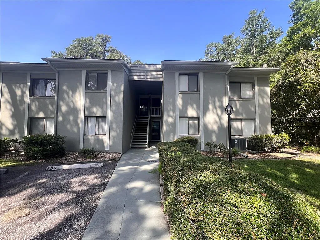 2 bed, 2.0 bath, 1006 sqft, $1,450 — Photo 1