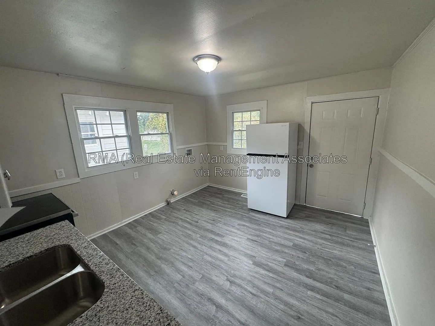 2 bed, 1.0 bath, 800 sqft, $1,000 — Photo 4