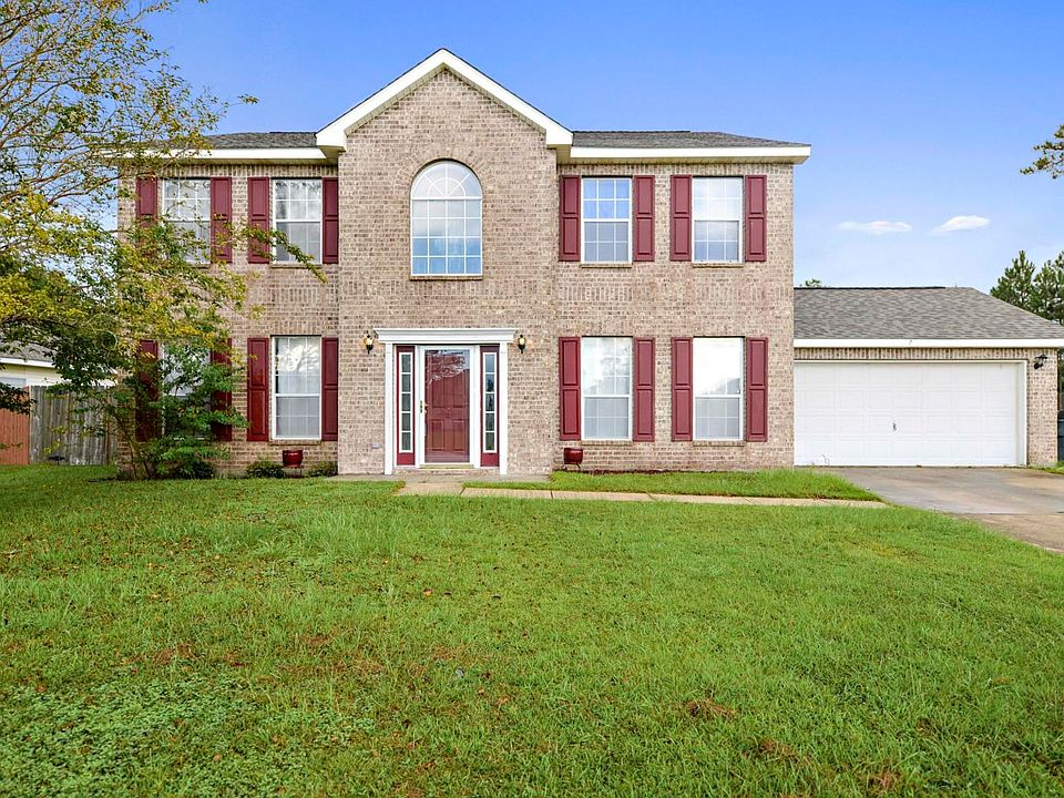 1st image of 7 Pine Lake Ct