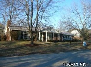 320 Country Club Acres, Belleville, IL